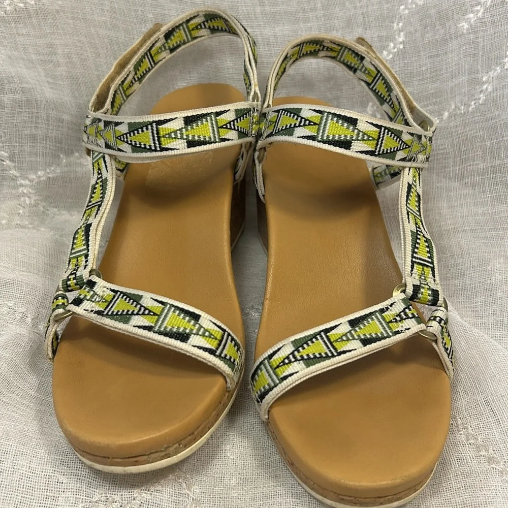 Teva almost NEW cork leather comfortable wedge sandal